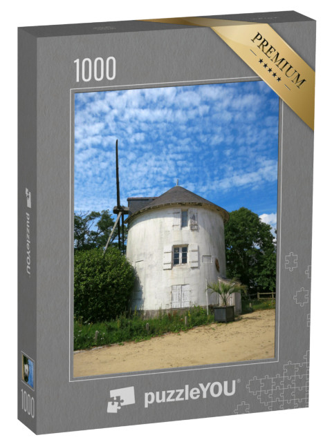 Puzzle de 1000 pièces « Vieux moulin à vent à Lorient, Bretagne, France »